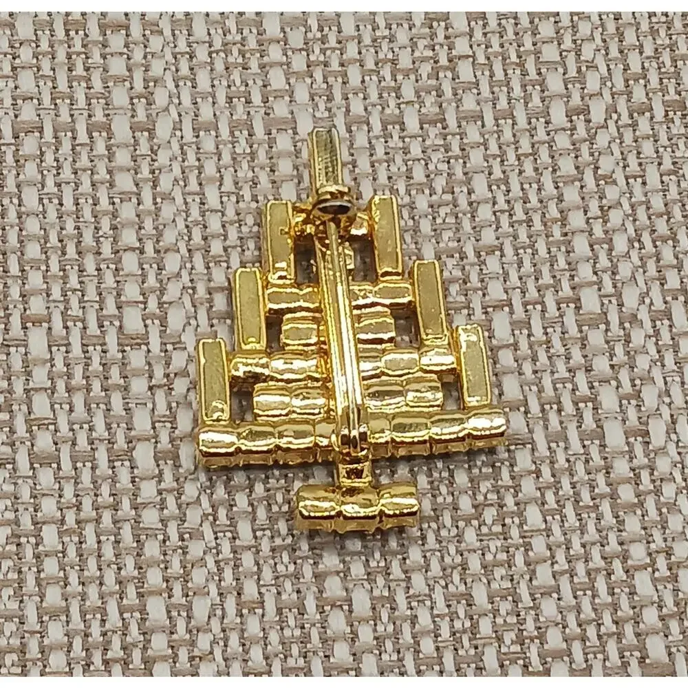 Gorgeous Unsigned Prong Set Rhinestone Christmas Tree Brooch Candle Gold Tone